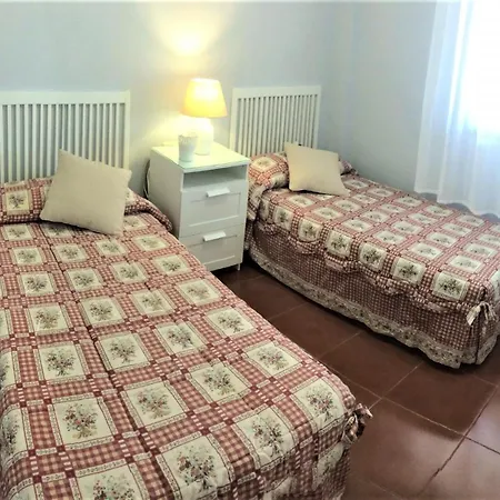 Alcaudon Apartment