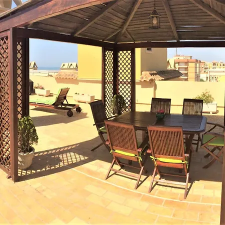 Alcaudon Apartment *