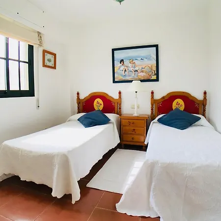 Alcaudon Apartment